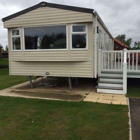 Hot Tub Hols 61 Kingfisher Court Hotel Tattershall Exterior photo
